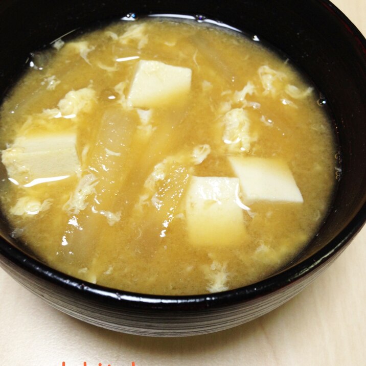 大根と豆腐のかき玉味噌汁